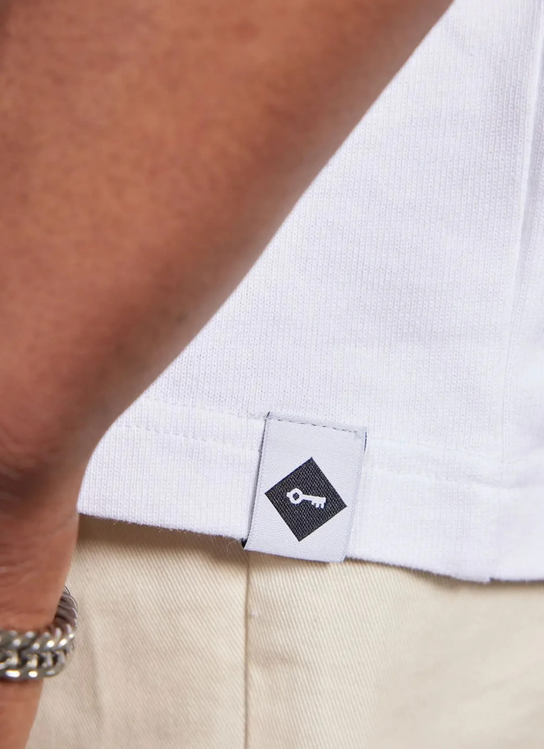 Percival White T-Shirts|Boxy T-Shirts^Fuji Oversized T Shirt White