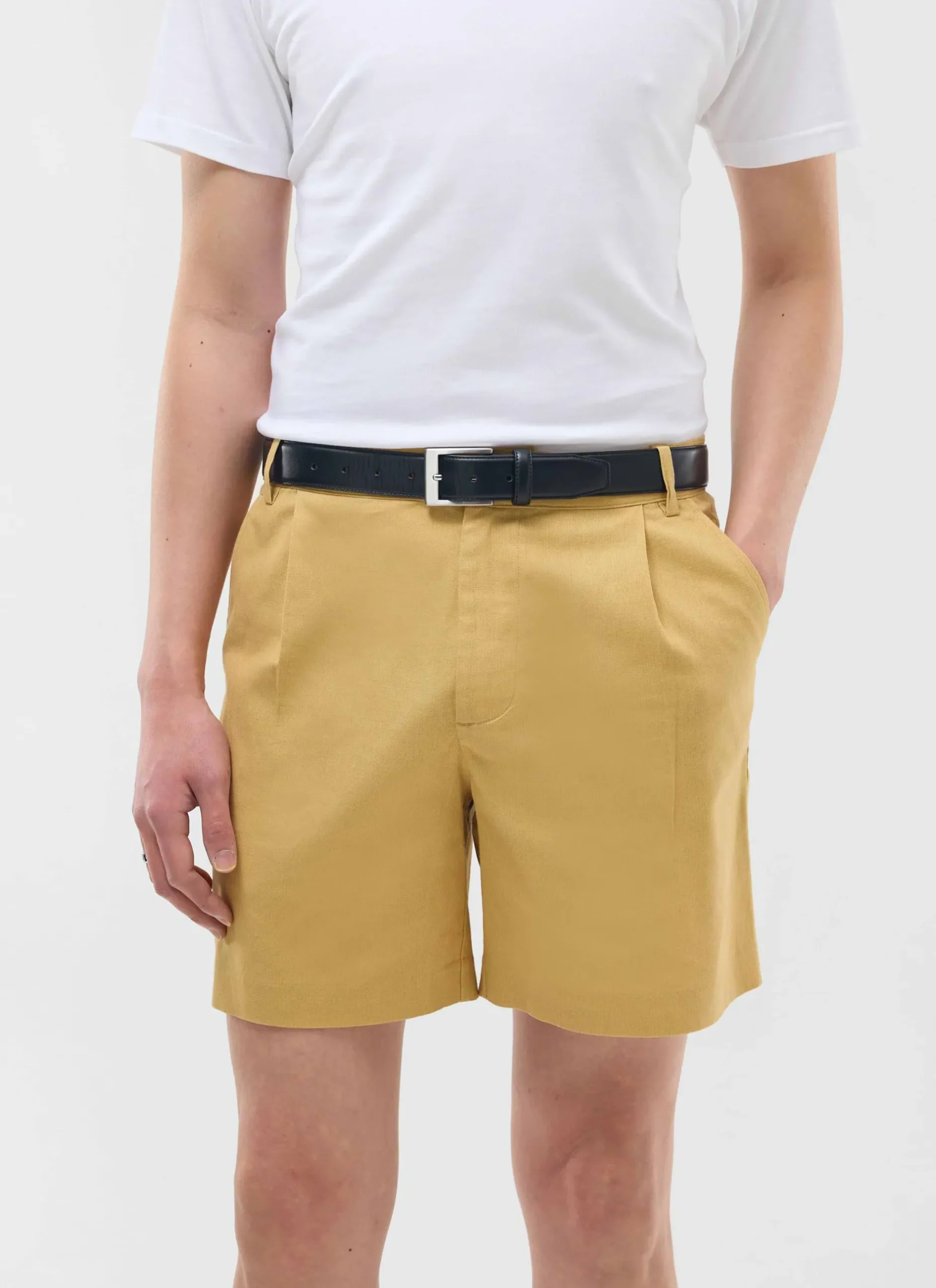 Percival Shorts|Suit Shorts^Pleated Linen Shorts Tan